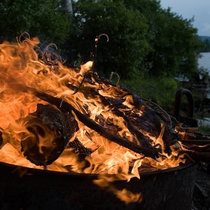 Pleasures of Outdoor Fireplace and Fire Pit