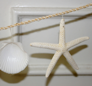 How to Make a Seashell Garland