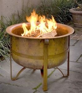 Outdoor Fire Pits and Fireplaces