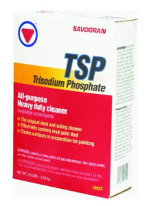 ardósia limpa com fosfato trissódico 