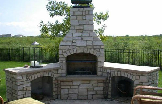 Top-Mount Chimney Cap on Outdoor Chimney