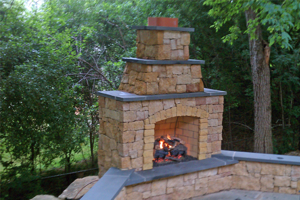 Outdoor chimney with no chimney cap